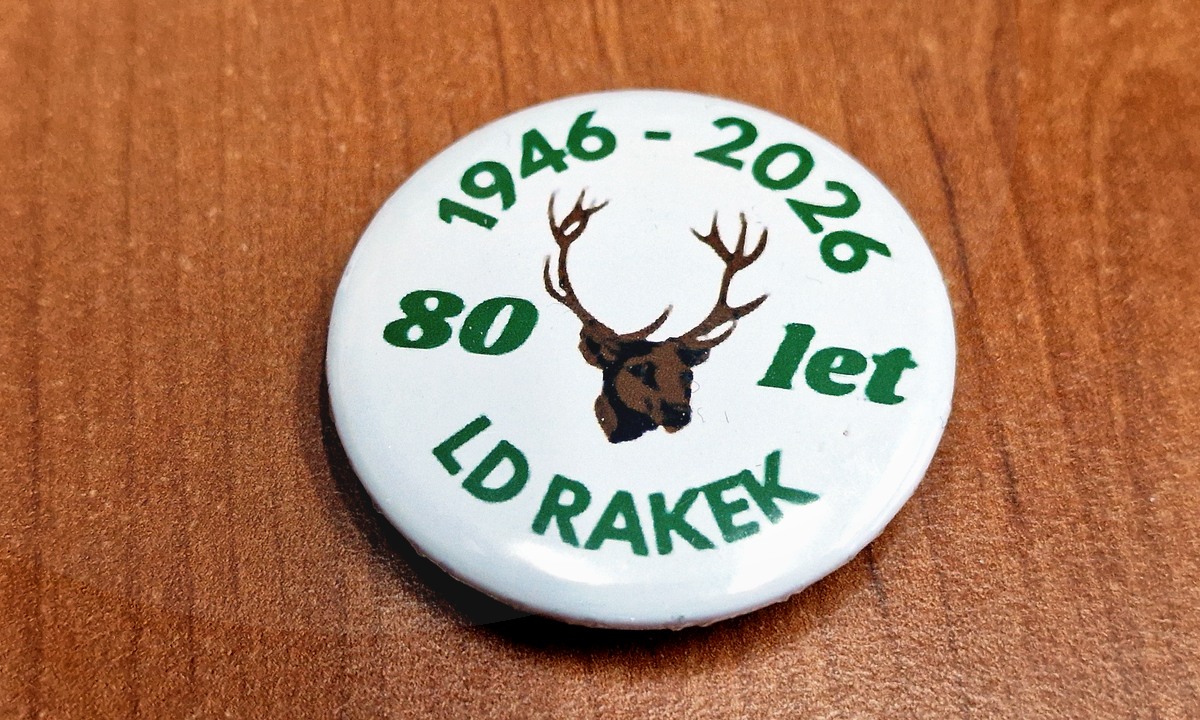 Broška 80 let Lovska družina Rakek, bližnji posnetek