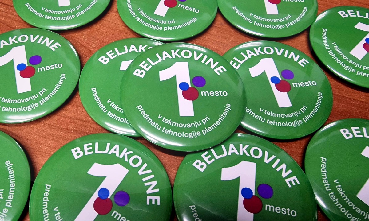 Komplet zelenih promocijskih brošk Beljakovine